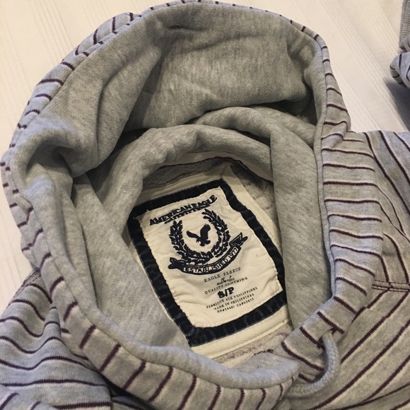 American Eagle Grey Striped Hoodie - Picture 4 of 4